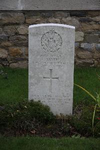 Acheux British Cemetery - Baxter, Robert