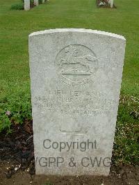 Etaples Military Cemetery - Richman, Alexander Woollacott