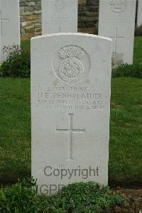Ontario Cemetery Sains-Les-Marquion - Pennyfather, H E