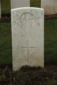Delville Wood Cemetery Longueval - Lewis, W H