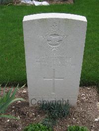 Sarralbe Military Cemetery - Melville, Harry Taylor