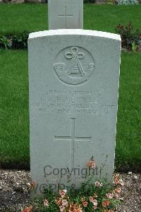 Sarralbe Military Cemetery - Neville, A E