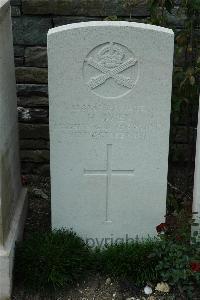 Sarralbe Military Cemetery - Owen, H