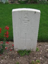Sarralbe Military Cemetery - Platt, W