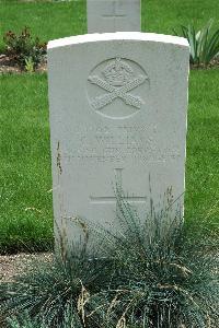 Sarralbe Military Cemetery - Williams, George
