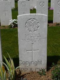 Savy British Cemetery - Drummond, J