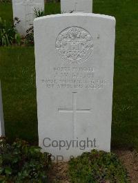 Savy British Cemetery - Elliot, J W