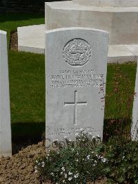 Savy British Cemetery - Humphrey, George Henry