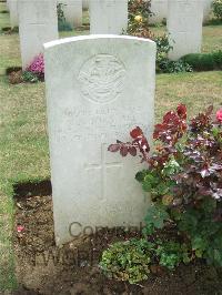 Serre Road Cemetery No.2 - Horsfall, Vernon Adams