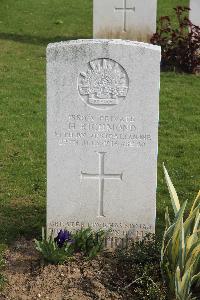 Serre Road Cemetery No.2 - Richmond, Herbert