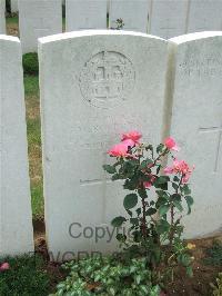 Serre Road Cemetery No.2 - Roberts, Frederick William