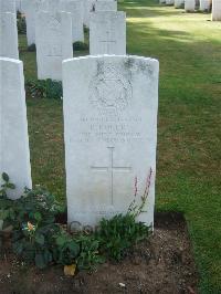 Serre Road Cemetery No.2 - Rogers, Reginald