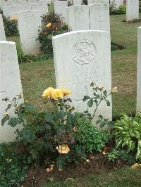 Serre Road Cemetery No.2 - Rose, Robert Richard