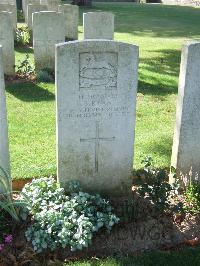 Serre Road Cemetery No.2 - Ryan, Bernard