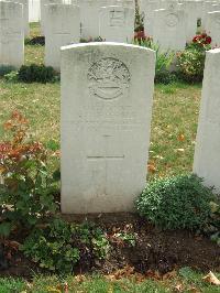 Serre Road Cemetery No.2 - Sheffield, Roger Edward