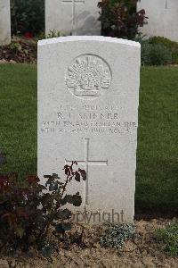 Serre Road Cemetery No.2 - Skinner, Robert Tierney
