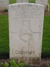 Serre Road Cemetery No.2 - Stirrat, Alexander Gordon