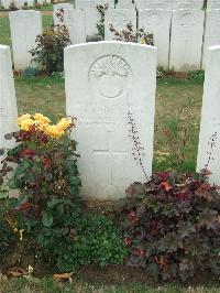 Serre Road Cemetery No.2 - Surtees, Robert Ronald