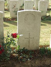 Serre Road Cemetery No.2 - Tucker, Frederick John