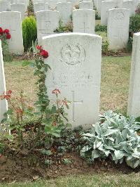 Serre Road Cemetery No.2 - Wakelin, George M.