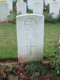 Serre Road Cemetery No.2 - Wells, Alfred