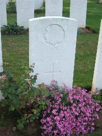 Serre Road Cemetery No.2 - Young, Albert Charles