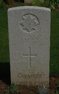 St. Charles De Percy War Cemetery - Larkin, David
