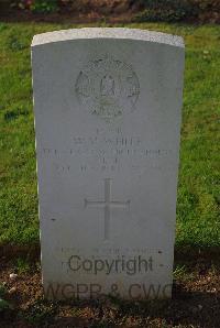 St. Manvieu War Cemetery Cheux - White, William Murray