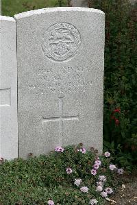 St. Sever Cemetery Extension Rouen - Battam, W
