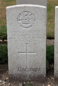 St. Sever Cemetery Extension Rouen - Batteson, Frank Young