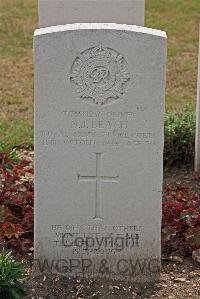St. Sever Cemetery Extension Rouen - Beach, Norman Joseph