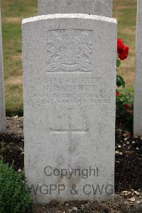 St. Sever Cemetery Extension Rouen - Bennett, Norman Stanley