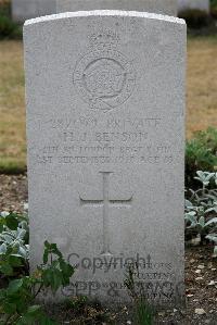 St. Sever Cemetery Extension Rouen - Benson, H J