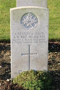 St. Sever Cemetery Extension Rouen - Bird, Basil William