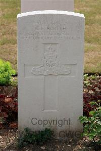 St. Sever Cemetery Extension Rouen - Booth, George Ernest