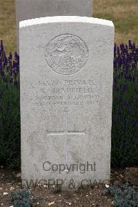 St. Sever Cemetery Extension Rouen - Bradfield, R
