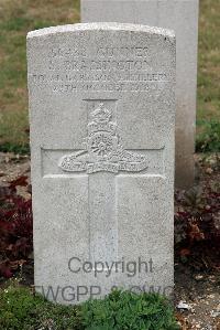 St. Sever Cemetery Extension Rouen - Brassington, S