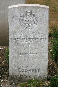 St. Sever Cemetery Extension Rouen - Broadbent, F E