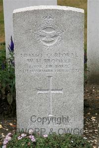 St. Sever Cemetery Extension Rouen - Brooker, W H