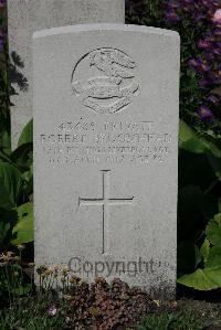 St. Sever Cemetery Extension Rouen - Broomhead, Robert
