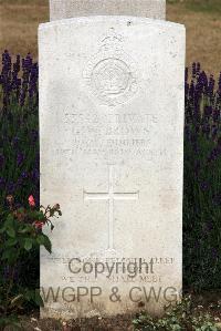St. Sever Cemetery Extension Rouen - Brown, G W