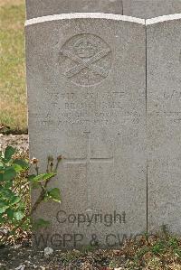 St. Sever Cemetery Extension Rouen - Brownbill, T