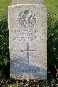 St. Sever Cemetery Extension Rouen - Bruce, Robert Walker