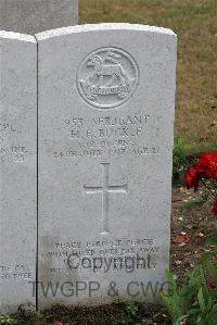 St. Sever Cemetery Extension Rouen - Buckle, Henry Ernest
