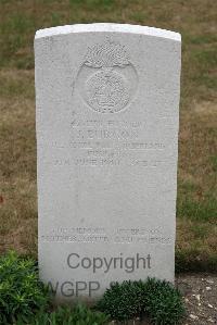 St. Sever Cemetery Extension Rouen - Burgon, James