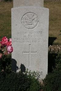 St. Sever Cemetery Extension Rouen - Burn, Henry