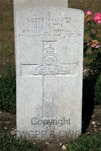 St. Sever Cemetery Extension Rouen - Cank, Thomas Cuthbert