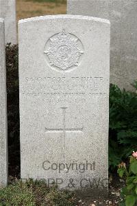 St. Sever Cemetery Extension Rouen - Catchpole, J W