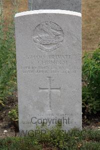 St. Sever Cemetery Extension Rouen - Chisholm, Roderick