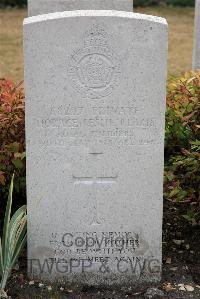 St. Sever Cemetery Extension Rouen - Claris, Horace Leslie